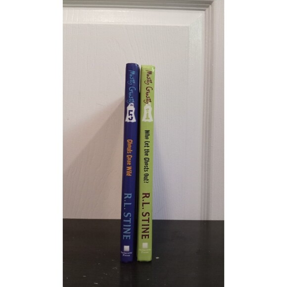R.L Stine two book bundle - Picture 2 of 3
